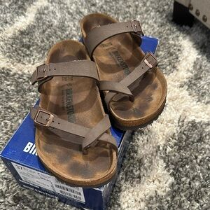 Birkenstock Mayari Sandal in Mocca